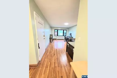 2163B N Central Road B #B, Fort Lee, NJ 07024 - Photo 8