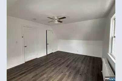 40 Hickory Avenue, Bergenfield, NJ 07621 - Photo 6