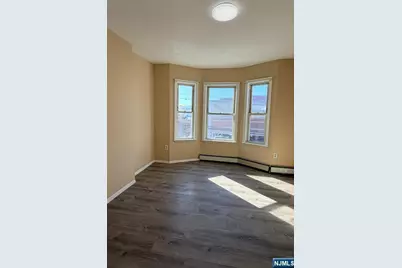 207 Sussex Avenue, Newark, NJ 07103 - Photo 8