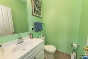 604 Ave A 104, Bayonne, NJ 07002 - Photo 20