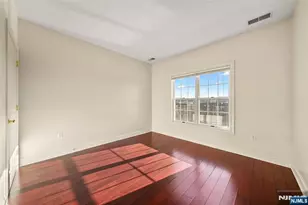 2404 Windsor Park Ct 404, Englewood, NJ 07631 - Photo 12