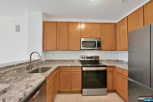 26 Ave At Port Imperial 112, West New York, NJ 07093 - Photo 2