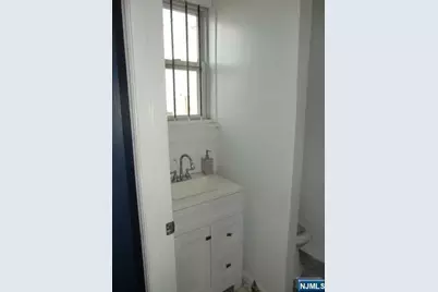 11 E Palisade Avenue, Englewood, NJ 07631 - Photo 26