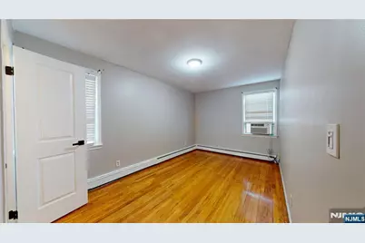 40 Howard Street, Bloomfield, NJ 07003 - Photo 14