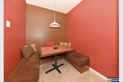 175 Rochelle Avenue 301 #301, Rochelle Park Township, NJ 07662 - Photo 14