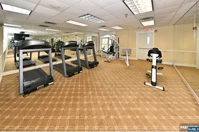 175 Rochelle Avenue 301 #301, Rochelle Park Township, NJ 07662 - Photo 20