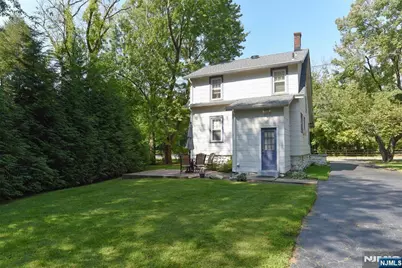 373 Crescent Avenue, Allendale, NJ 07401 - Photo 16