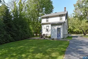 373 W Crescent Ave, Allendale, NJ 07401 - Photo 16