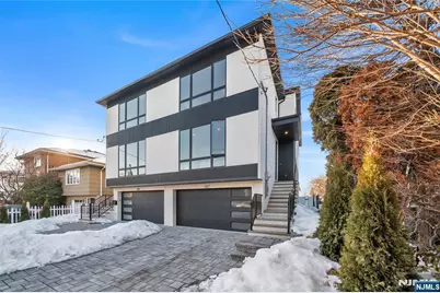 267 13th Street, Palisades Park, NJ 07650 - Photo 2
