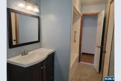 156 Chestnut Street B - 2nd Fl #B - 2nd fl, Rutherford, NJ 07070 - Photo 20