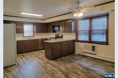 156 Chestnut Street B - 2nd Fl #B - 2nd fl, Rutherford, NJ 07070 - Photo 6