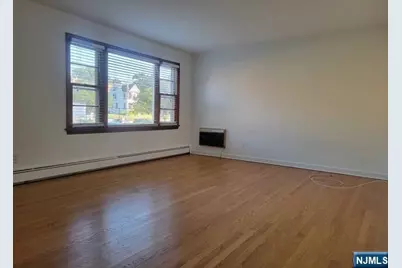 156 Chestnut Street B - 2nd Fl #B - 2nd fl, Rutherford, NJ 07070 - Photo 12