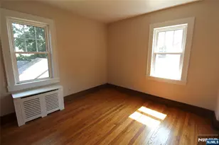 48 Pierce Ave, Midland Park, NJ 07432 - Photo 8