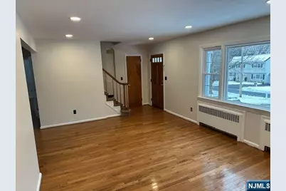 509 Spencer Drive, Wyckoff Township, NJ 07481 - Photo 2