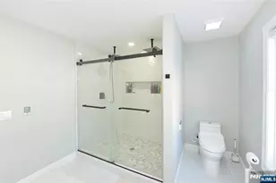 196 Graphic Blvd, Bergenfield, NJ 07621 - Photo 22