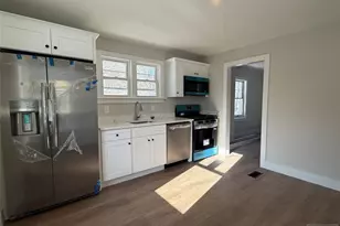 13 Mountainside Ave, Mahwah, NJ 07430 - Photo 2