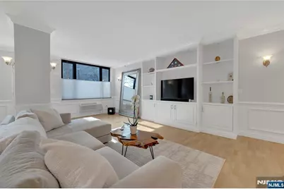 2 Constitution Court 106 #106, Hoboken, NJ 07030 - Photo 4