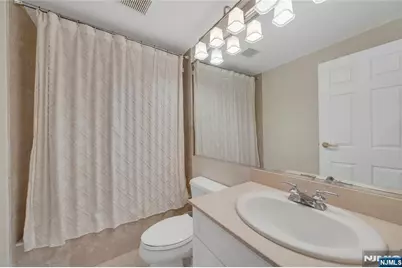 2 Constitution Court 106 #106, Hoboken, NJ 07030 - Photo 24