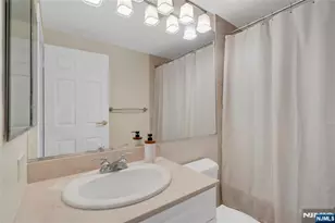 2 Constitution Ct 106, Hoboken, NJ 07030 - Photo 18