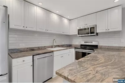 2 Constitution Court 106 #106, Hoboken, NJ 07030 - Photo 10