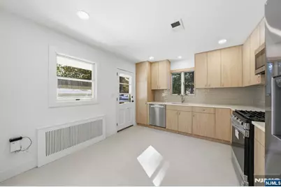 40 Magnolia Avenue, Tenafly, NJ 07670 - Photo 12