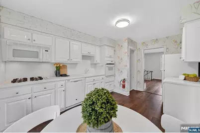 357 Oradell Avenue, Oradell, NJ 07649 - Photo 14