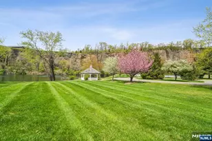 10 Smith Manor Blvd 107, West Orange Township, NJ 07052 - Photo 30