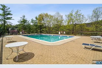 10 Smith Manor Boulevard 107 #107, West Orange Township, NJ 07052 - Photo 28