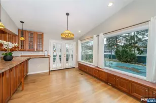 35 Taggart Way, Saddle Brook Township, NJ 07663 - Photo 6
