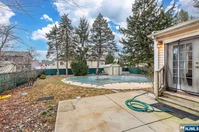 35 Taggart Way, Saddle Brook Township, NJ 07663 - Photo 14