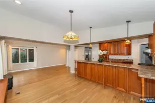 35 Taggart Way, Saddle Brook Township, NJ 07663 - Photo 8