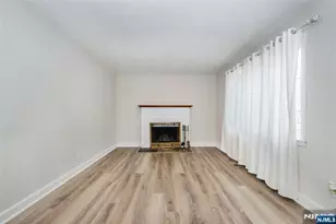 35 Taggart Way, Saddle Brook Township, NJ 07663 - Photo 14