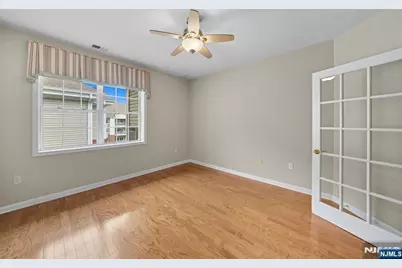 6406 Warrens Way Top Floor &amp; Dee #TOP FLOOR &amp; DEE, Wanaque, NJ 07465 - Photo 22