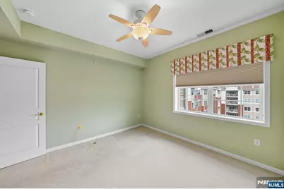 6406 Warrens Way Top Floor &amp; Dee #TOP FLOOR &amp; DEE, Wanaque, NJ 07465 - Photo 16