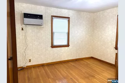 734 Louise Court, Lyndhurst Township, NJ 07071 - Photo 8