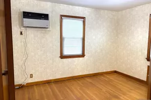 734 Louise Ct, Lyndhurst Township, NJ 07071 - Photo 8