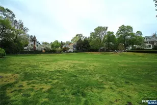 80 Landmark Ln, Fair Lawn, NJ 07410 - Photo 24