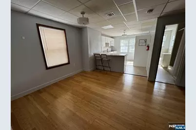 196 Rock Road 2 B #2 B, Glen Rock, NJ 07452 - Photo 4