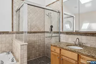 128 Princeton A, Palisades Park, NJ 07650 - Photo 8