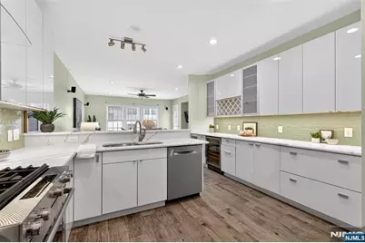 4 Generals Lane, Totowa, NJ 07512 - Photo 18