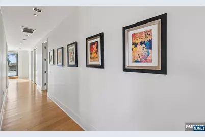 4 Beacon Way Ph 1900 #PH 1900, Jersey City, NJ 07304 - Photo 26
