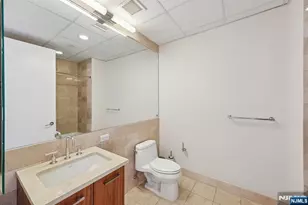 4 Beacon Way Ph 1900, Jersey City, NJ 07304 - Photo 16