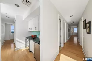 4 Beacon Way Ph 1900, Jersey City, NJ 07304 - Photo 24