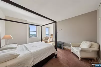 4 Beacon Way Ph 1900 #PH 1900, Jersey City, NJ 07304 - Photo 18