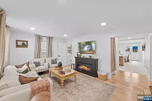 17-11 Berdan Ave, Fair Lawn, NJ 07410 - Photo 4