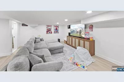 17-11 Berdan Avenue, Fair Lawn, NJ 07410 - Photo 28