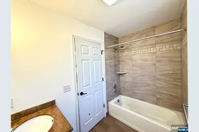 623-625 Magnolia Avenue 2 #2, Elizabeth, NJ 07206 - Photo 6