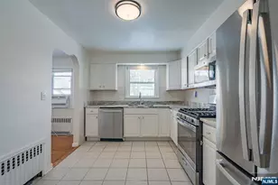 326 Parker Ave 1, Hackensack, NJ 07601 - Photo 12