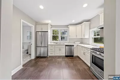 56 E Madison Avenue, Cresskill, NJ 07626 - Photo 10