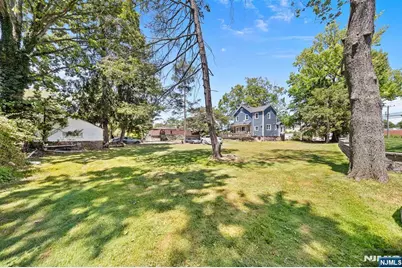 56 E Madison Avenue, Cresskill, NJ 07626 - Photo 6